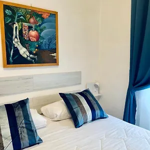 https://rooms-mastrangelo.hotels-amalfi.com