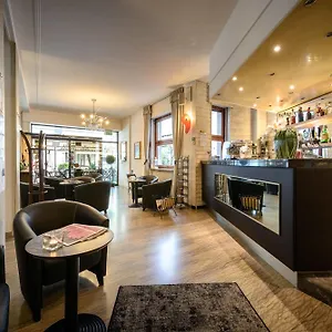 hotel-corona-tirano.it-lombardy.com/